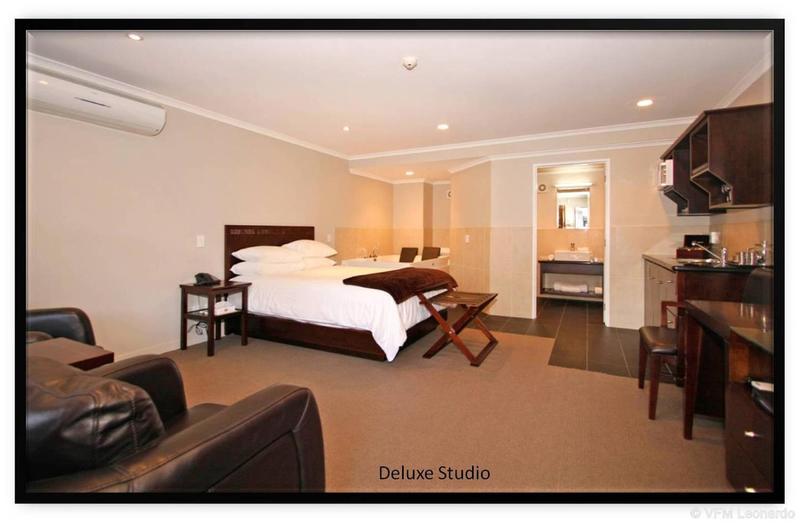 Aotea Motor Lodge Уангануй Екстериор снимка Deluxe Studio