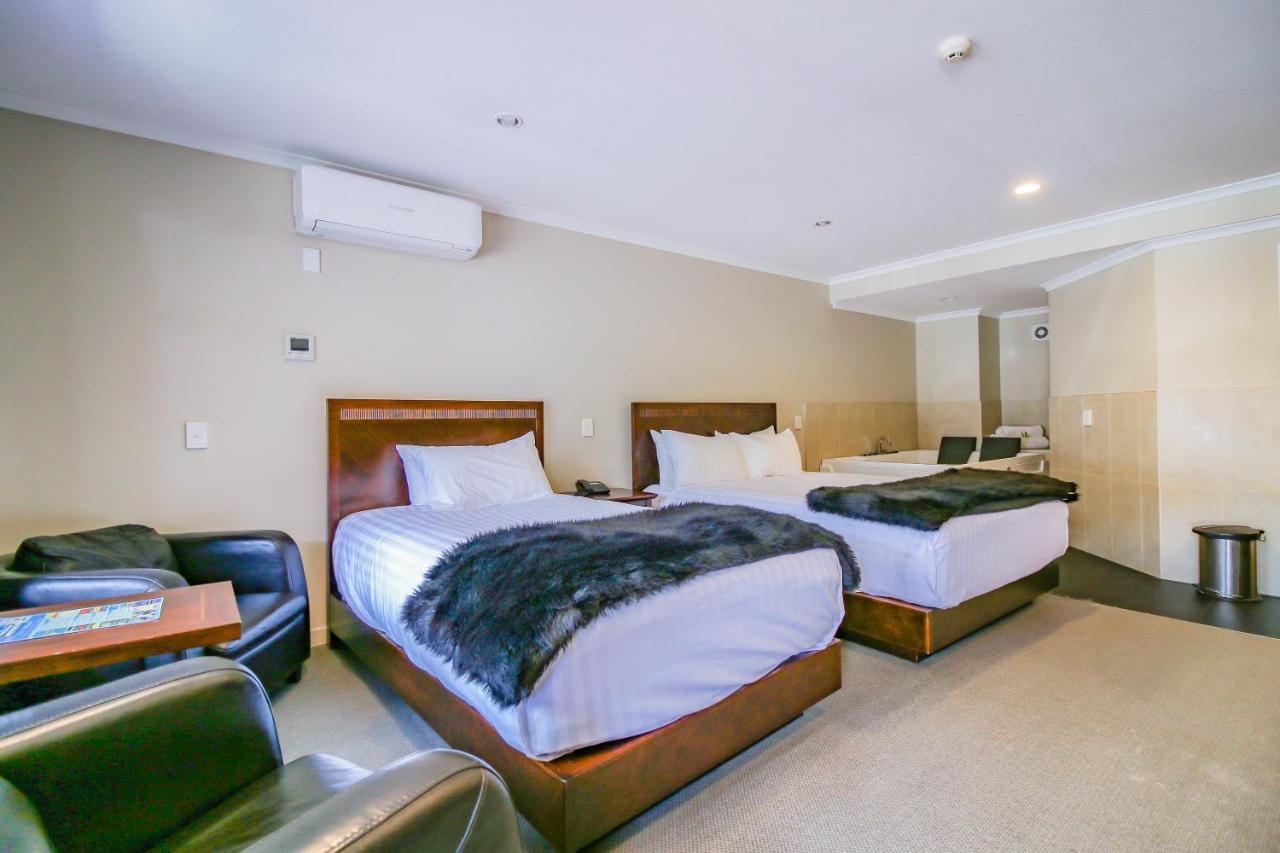 Aotea Motor Lodge Уангануй Екстериор снимка